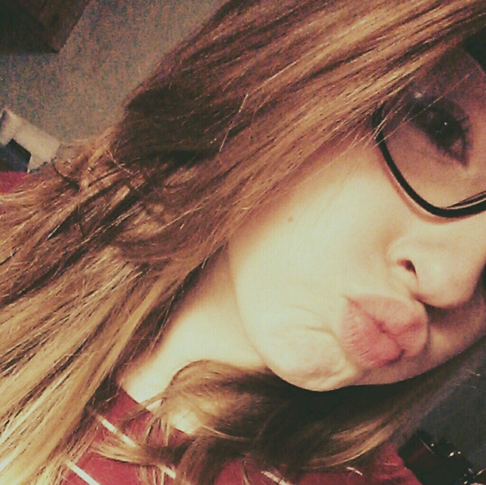 Meet your Posher, Mercedes